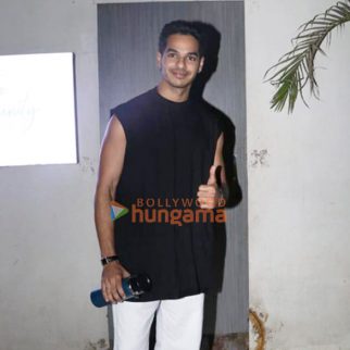 Photos: Ishaan Khatter spotted outside a dance class in Santacruz