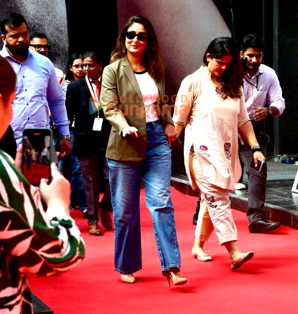 photos kareena kapoor khan snapped at the launch of niqlos third and largest store in mumbai at phoenix palladium mall 6