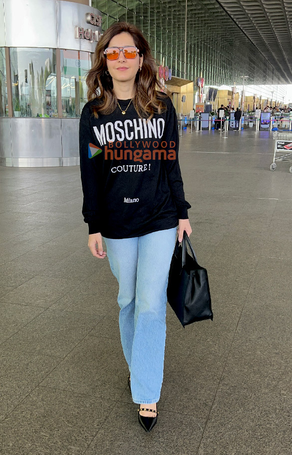 photos katrina kaif raashii khanna boman irani and jaideep ahlawat snapped at the airport 2