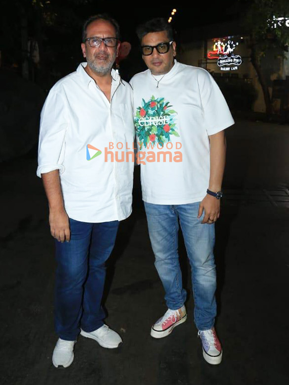 Photos: Mukesh Chabbra and Aanand. L. Rai snapped in Juhu