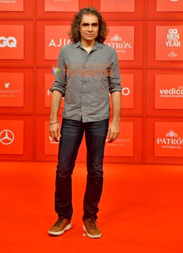 photos nora fatehi shraddha kapoor varun dhawan kartik aaryan and others grace the gq men of the year awards 2024 20