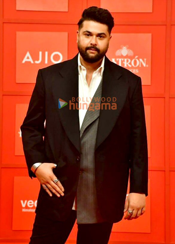 photos nora fatehi shraddha kapoor varun dhawan kartik aaryan and others grace the gq men of the year awards 2024 21