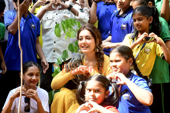 photos raashii khanna kicks off her pre birthday celebrations with a plantation drive along with 100 kids at the bhamla foundation 3