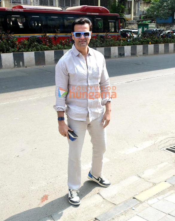 photos rohit roy snapped in bandra 1