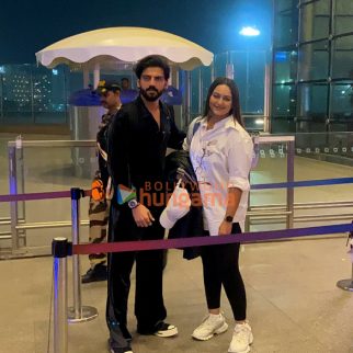 Photos: Sonakshi Sinha and Zaheer Iqbal snapped at the airport