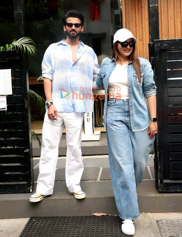 photos sonakshi sinha and zaheer iqbal snapped outside mizu in bandra 1