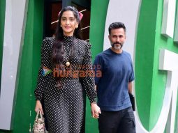 Photos: Sonam Kapoor Ahuja and Anand Ahuja snapped in Bandra