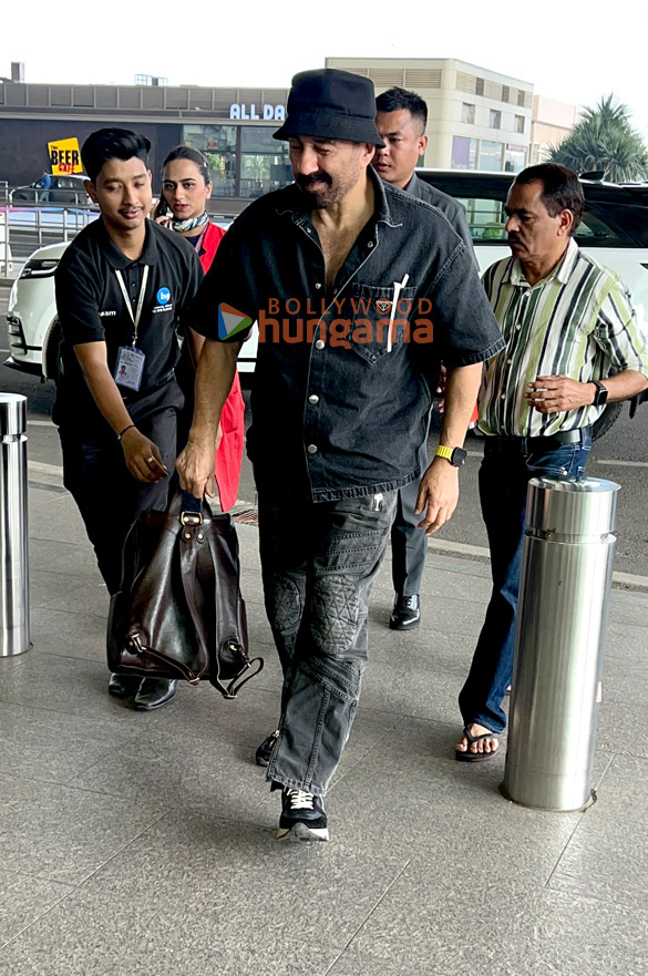 photos sunny deol bhushan kumar and others snapped at the airport 2