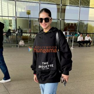 Photos: Sunny Leone, Anushka Sen and others snapped at the airport