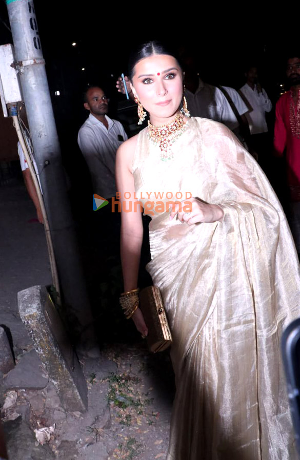 photos tara sutaria snapped at friends wedding 3