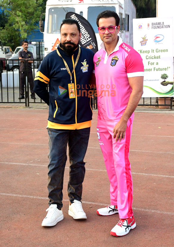 photos tiger shroff shilpa shetty mouni roy raj kundra arjun bijlani and others attend the the opening match of all star tennis ball cricket league in bandra 11