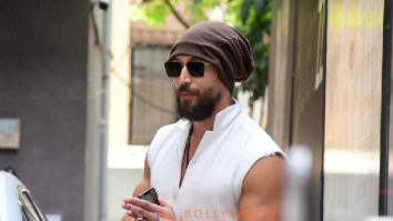 Photos: Tiger Shroff snapped in Bandra