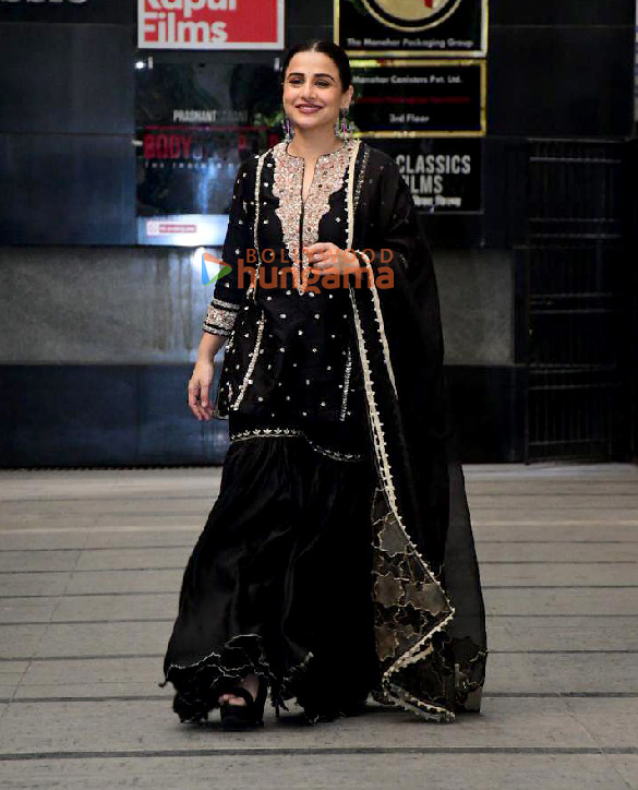 photos vidya balan spotted at rkf office for bhool bhulaiyaa 3 success interviews 5
