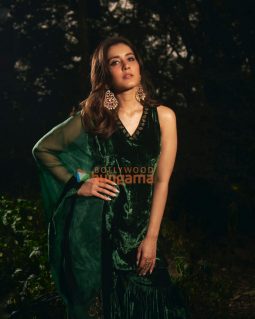 Celeb Photos Of Raashii Khanna