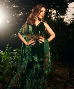 Celeb Photos Of Raashii Khanna