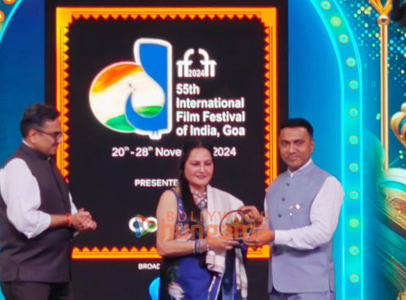 shriya saran rashmika mandanna vikrant massey pratik gandhi and others walk down the red carpet at the closing ceremony of iffi 20 11