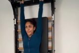 Sneek Peak into Mrunal Thakur’s Pilates sesh