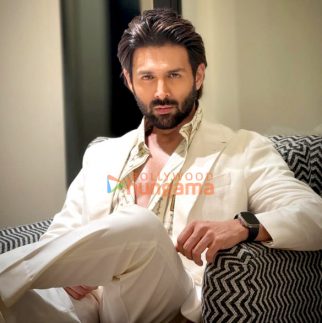 Celeb Photos Of Kartik Aaryan