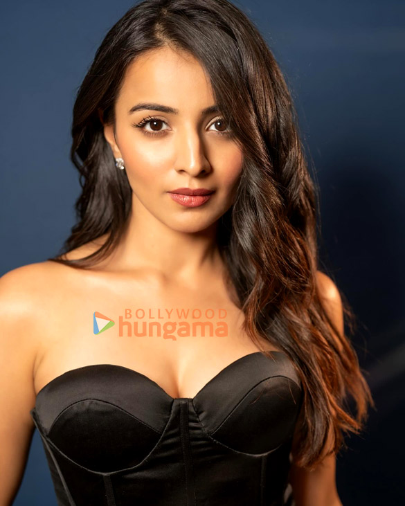 mahima makwana 1 9