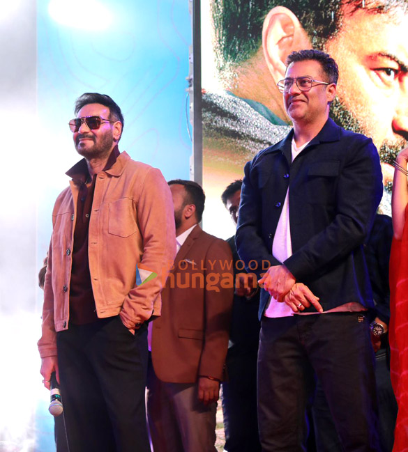 photos ajay devgn abhishek kapoor pragya kapoor aaman devgan and rasha thadani launch title track of azaad in bhubaneswar 3