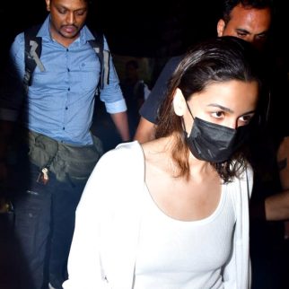 Photos: Alia Bhatt snapped at Versova jetty