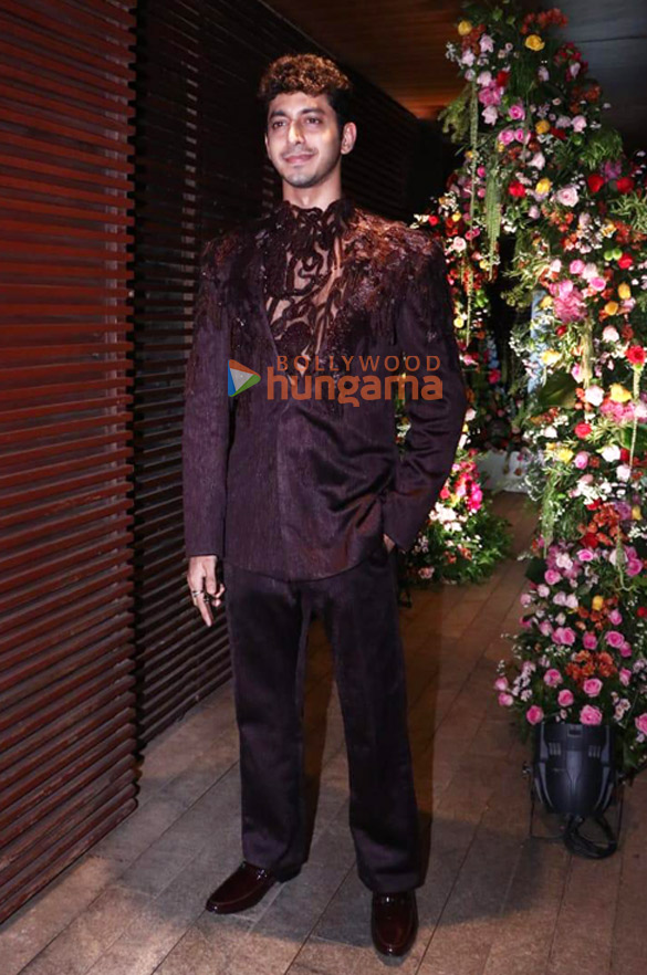 photos anjini dhawan ibrahim ali khan and others snapped at aaliyah kashyaps pre wedding party 13