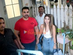 Photos: Arbaaz Khan and Sshura Khan snapped outside a salon in Khar
