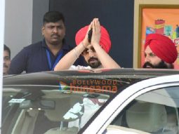 Photos: Diljit Dosanjh snapped at Kalina airport