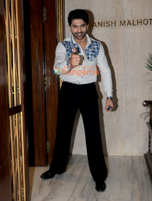 photos disha patani nora fatehi ayushmann khurrana tamannaah bhatia and others snapped at manish malhotras house in bandra 4