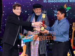 Photos: Jeetendra, Mithun Chakraborty, Johny Lever and others attend CINTAA’s fundraiser, paying tribute to Raj Kapoor