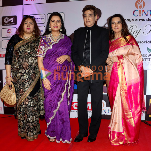 photos jeetendra mithun chakraborty johny lever and others attend cintaas fundraiser paying tribute to raj kapoor 9