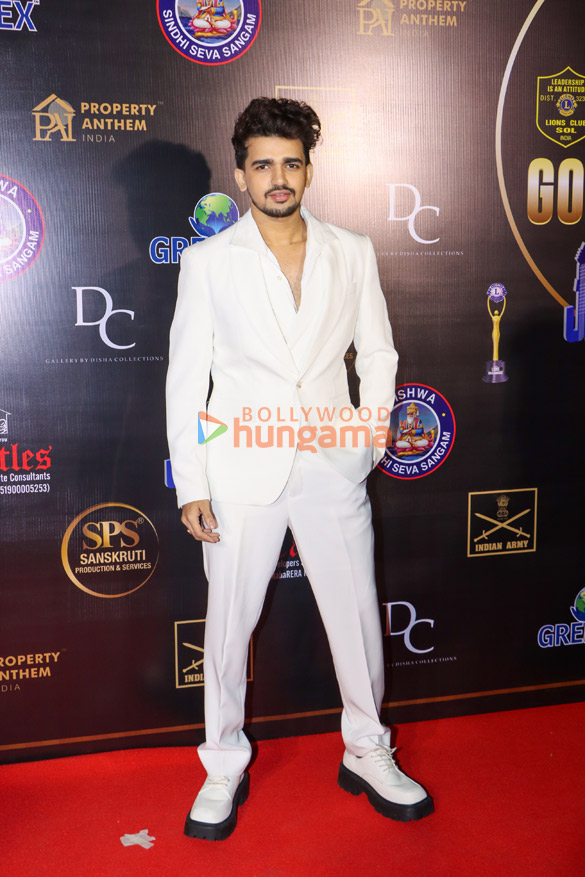photos kartik aaryan rupali ganguly and others grace the 30th sol lions gold awards 2024 77