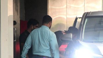 Photos: Ranbir Kapoor snapped outside a clinic in Bandra