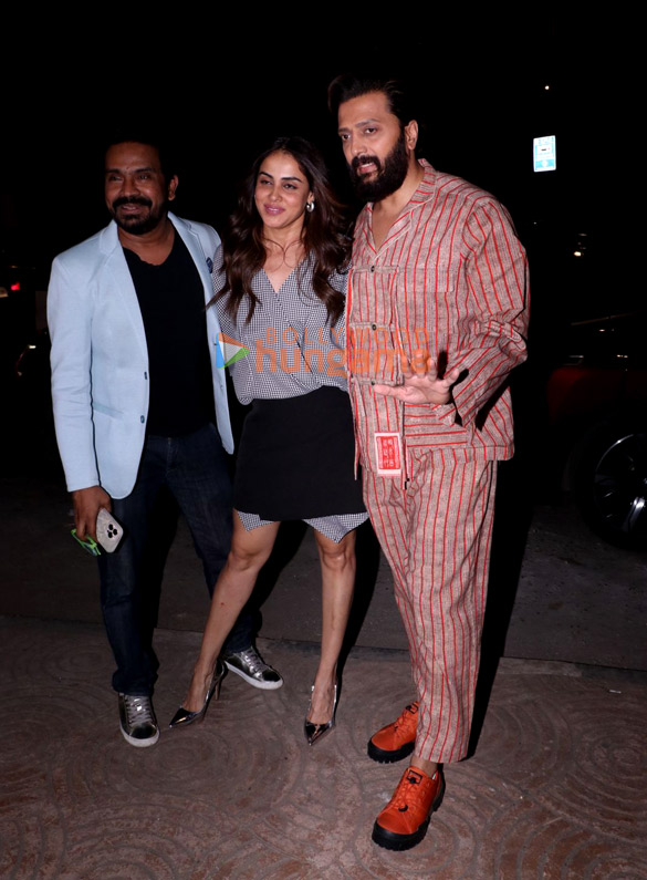 Photos: Riteish Deshmukh and Genelia Deshmukh snapped in Bandra | Parties & Events