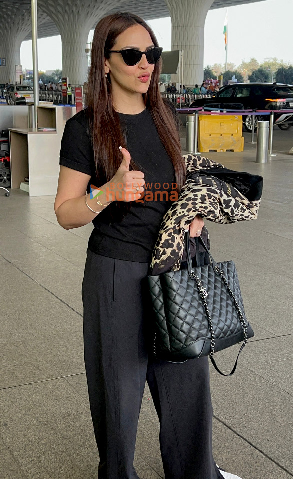 photos sanjay dutt karan johar and others snapped at the airport 12