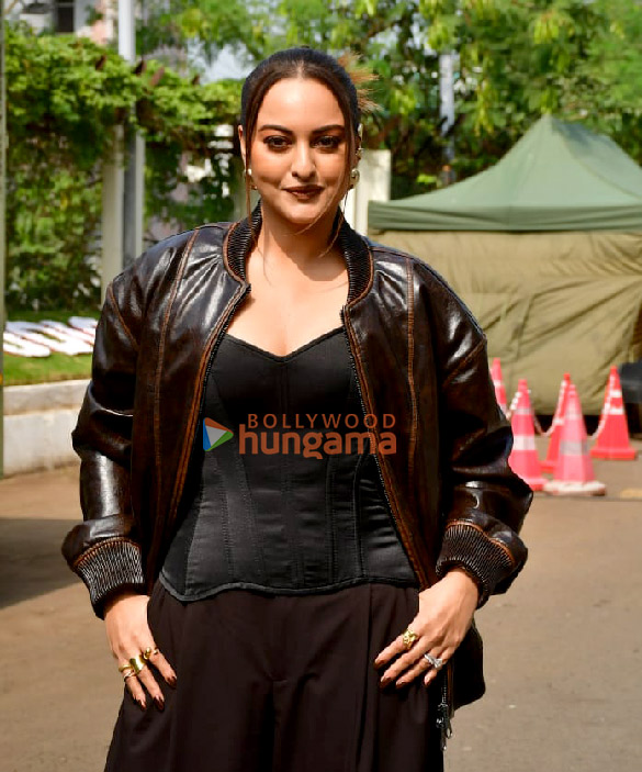 Photos: Sonakshi Sinha, Bhumi Pednekar, and others snapped at the Netflix Roundtable interview Photos: Sonakshi Sinha, Bhumi Pednekar, and others snapped at the Netflix Roundtable interview