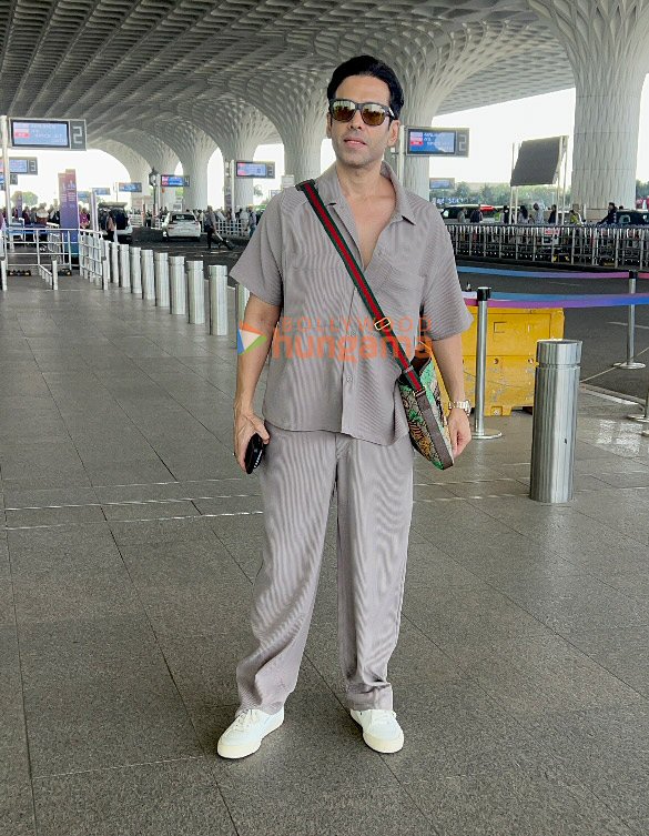 photos sonam kapoor ahuja kartik aaryan and others snapped at the airport 3