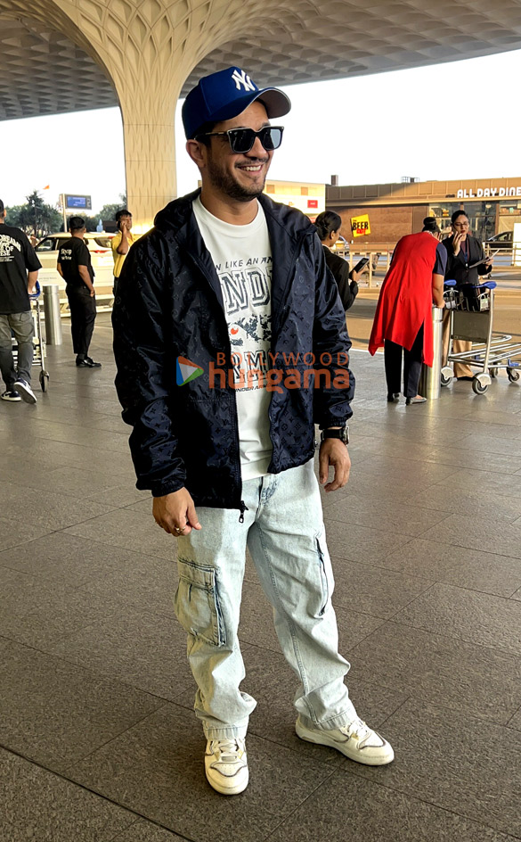 photos sonu sood and arjun bijlani snapped at the airport 4