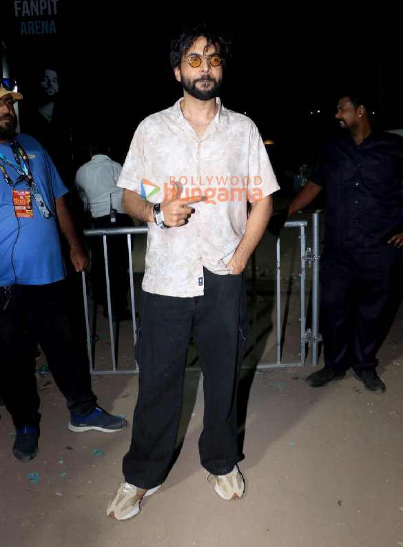 photos sophie choudry neha dhupia and others snapped at karan aujlas concert 5