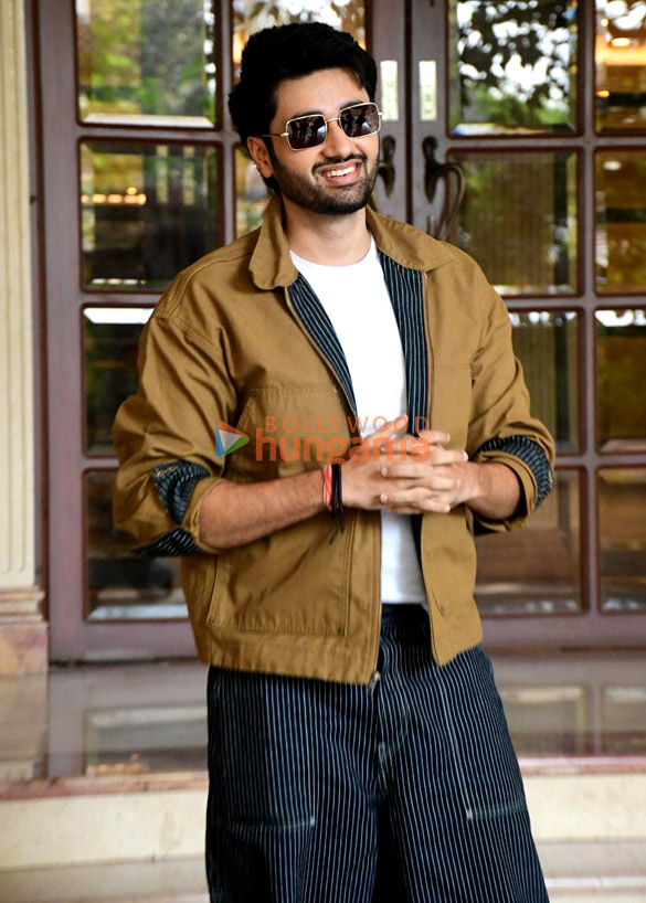 photos utkarsh sharma and simrat kaur randhawa promote vanvaas at radio city 6