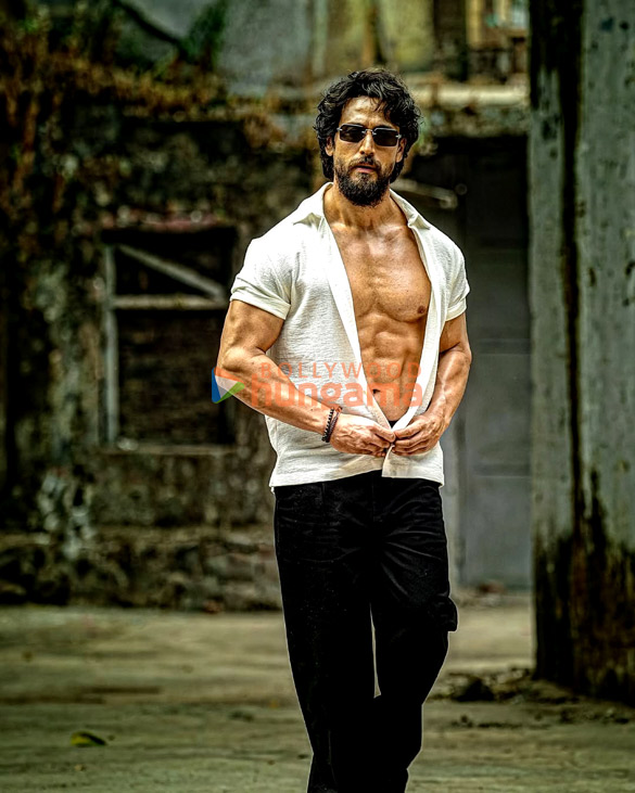 tiger shroff 8 9