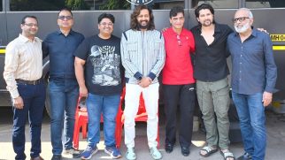 Jeetendra, Riteish Deshmukh, Indra Kumar and others grace the mahurat of Masti 4