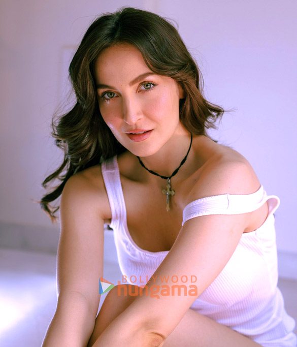 elli avrram 4 70