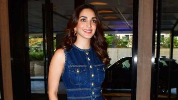 How so pretty! Kiara Advani pose for the media