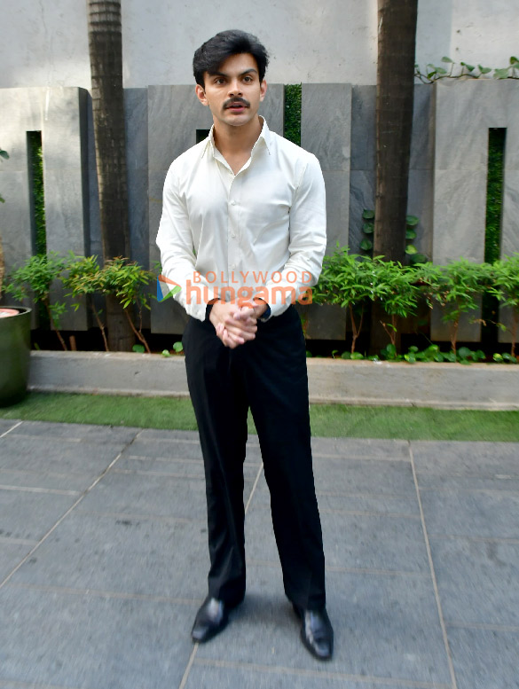 photos akshay kumar and veer pahariya snapped during sky force promotions 3