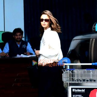 Photos: Alia Bhatt, Ranbir Kapoor and Raha Kapoor snapped at Kalina airport