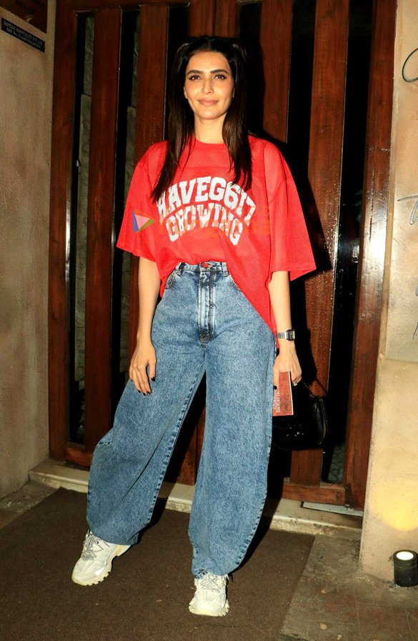photos celebs attend anusha dandekars birthday bash at bastian in bandra 20