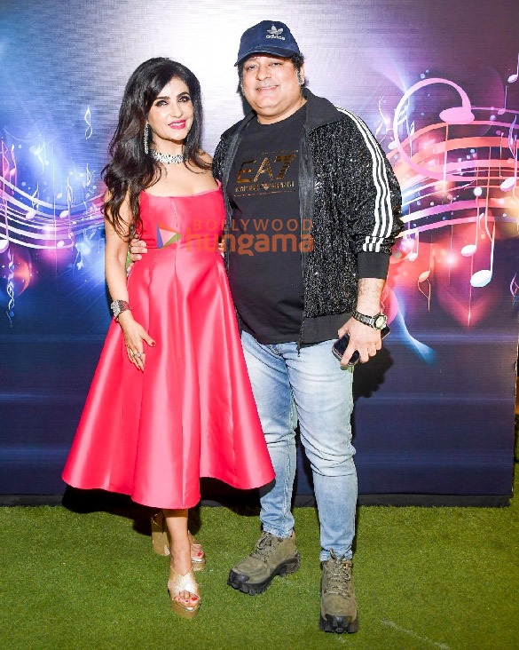 photos celebs attend shibani kashyaps birthday bash 24