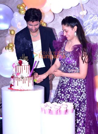 Photos: Gurleen Chopra snapped celebrating her birthday as she hosts a housewarming bash too with D Randhawa