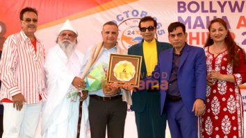 Photos: Deepak Parahar, Dheeraj Kumar, Poonam Dhillon and others attend the Free Medical Camp organised by Doctor 365